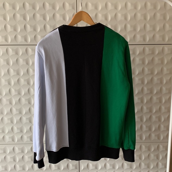 Givenchy Sweatshirt - Picture 2 of 3